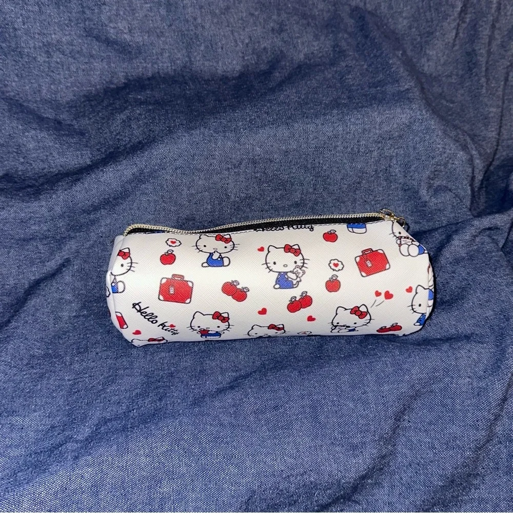 Hello Kitty Pencil Pouch -NEW